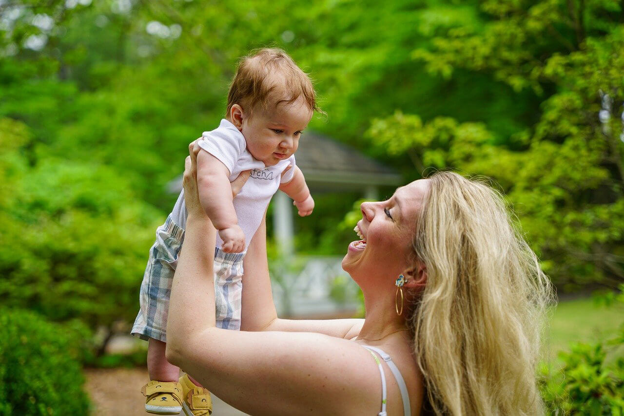 Electronic Express Affiliate Program Mother and Child Lifestyle